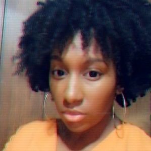 Meet your Posher, Aja